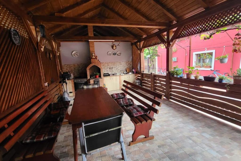 Casa In Oradea ! Villa Exterior foto